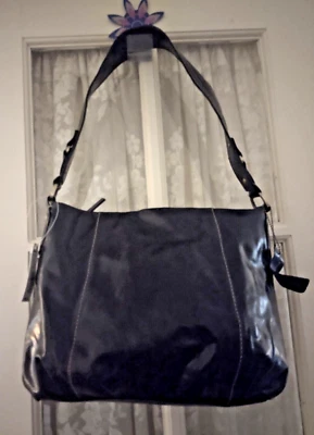 NUEVO CON ETIQUETAS APT 9 Negro Mujer Cuero Cremallera Hobo Cartera Bolsillo Foto 1 de 4