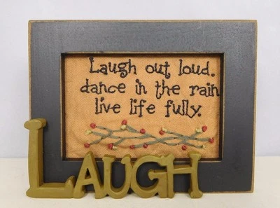 Dicho inspirador - Letrero "Ríete a todo volumen, baila" - Cubo de flores #42748C Foto 1 de 4