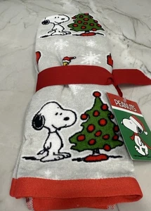 2 Peanuts SNOOPY & WOODSTOCK Weihnachten Handtücher bedruckt & bestickt 15" x 25" - Bild 1 von 4