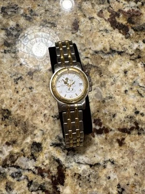 Reloj Mickey Mouse Disney Time Works 2 tonos dorado/plateado sin probar y como está Foto 1 de 4