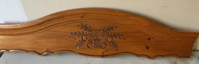"Cabecero de madera de colección ornamentado frontón salvamento artesano 48,75"" largo pino" Foto 1 de 4