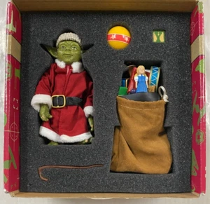 Sideshow Collectibles Star Wars Holiday Yoda 1/6 Scale Figure - Picture 1 of 7