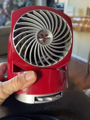 Ventilador circulador de aire personal Vornado Flippi V6 - rojo Foto 1 de 4