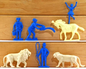 Charbens Recasts - 7-pc Circus Set - 60mm unpainted plastic - Picture 1 of 1