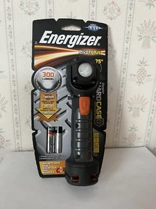 ENERGIZER PIVOTPLUS WIDE BEAM FLASHLIGHT NEW ON CARD - Picture 1 of 2