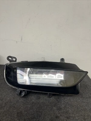 Luz antiniebla derecha pasajero derecho OEM AUDI A4 S4 2013 2014 2015 2016 Foto 1 de 4