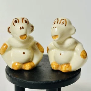 Vintage Salt & Pepper Shaker Monkey Color Color Cream Vintage JAPAN - Picture 1 of 9