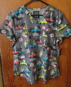 NWT CHEROKEE WOMENS SCRUB TOP SHIRT SIZE MEDIUM V-NECK POCKETS ANIMALS VSHICLES - Picture 1 of 4
