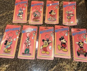 6 Mickey Mouse 2 Donald Duck & 1 Goofy Plastic 5" Keychain Walt Disney Lot Of 9 - Picture 1 of 13