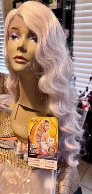 Vanessa Gorra Completa Sintética Medio Encaje Frontal/Color Rosa Nube MW Tops Dm Queen Foto 1 de 4