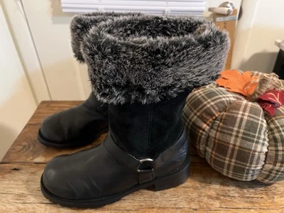 Harley Davidson 女式皮靴 8 码皮革和麂皮绒皮革时尚 — 第 1/4 张图片