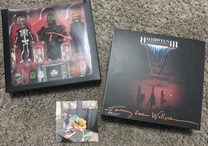 NECA Halloween III FIGURES TOMMY LEE WALLACE Autographed W/ Photo Proof No COA - Picture 1 of 7