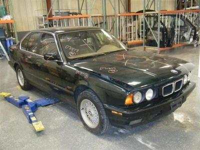 Brazo de control inferior del pasajero delantero trasero control inferior compatible con 85-93 BMW 535i 19256 Foto 1 de 4