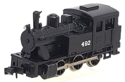 N Life-Like 7521 0-6-0 Switcher Locomotive #492 (Tested) rapido couplers - Image 1 of 4