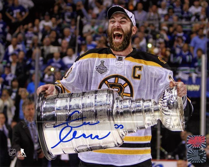 Zdeno Chara Boston Bruins Signed Autographed Screaming Holding Stanley Cup 16x20 - Image 1 of 1
