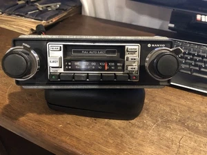 Sanyo FT418 Vintage Car Stereo Player AM FM Cassette 1979 model Lights up - Picture 1 of 11