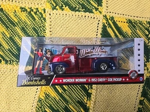 Camioneta Chevy Coe 1952 fundida a presión Jada Toys DC Comics Bombshells Wonder Woman - Imagen 1 de 4