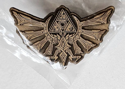 The Legend of Zelda Skyward Sword Hyrule Crest Triforce Pin Nintendo 2011 - Image 1 of 4