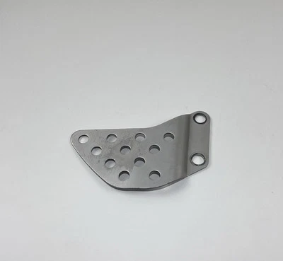 ♻️ Kawasaki ZX-9R ZX9R E1 E2 2000 - 2002 Right Hanger Heel Plate Guard  ♻️ - Image 1 of 4