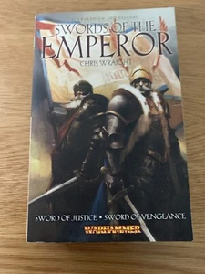 Libro Warhammer Espadas del Emperador Ómnibus RARO - Imagen 1 de 6