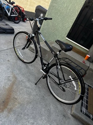 Schwinn Discover 21-Speed Hybrid Bike - Black (S5396) - Image 1 of 4