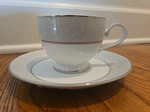 Mikasa Parchment 9 oz Tea Cup / Saucer White Size OS New - Picture 1 of 5