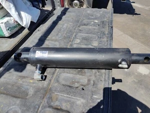 Main Lift Cylinder - 313-040 For Use with Serco Dock Levelers New - Picture 1 of 5