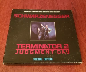TERMINATOR 2 JUDGEMENT DAY 1993 SPECIAL EDITION VHS BOX SET SCHWARZENEGGER - Picture 1 of 5