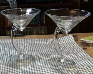 Juego de 2 vasos de martini con vástago desplazado curvo Libbey Swerve vajilla de bar - Imagen 1 de 21