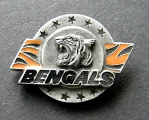 CINCINNATI BENGALS NFL FOOTBALL LOGO LAPEL PIN BADGE 1 INCH - Picture 1 of 1