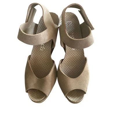 Pedro García Suede Wedge Sandals Tan Peep Toe Hook & Loop Strap 38.5 (US 8.5) - Image 1 of 4