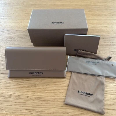 Burberry London Beige Leather Semi-Hard LARGE Sunglass Case ONLY Cloth Pouch NEW - Image 1 of 4