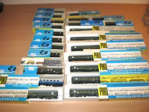 23 X PIKO H0 Passenger Cars Collection In Top - Picture 1 of 9