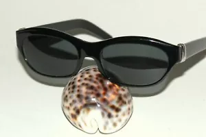 CARTIER Sonnenbrille Joyce in glanzschwarz, innen perlmutt - Bild 1 von 7