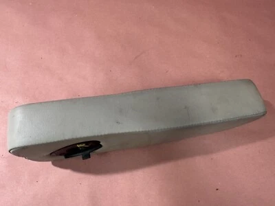 Reposabrazos asiento delantero derecho BMW E28 528e E23 735I cuero beige fabricante de equipos originales 181 k millas Foto 1 de 4