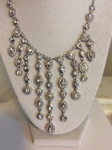 Collana a più livelli Givenchy Chase cristallo drammatico $195 205B t44