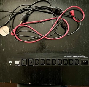 Tripp-Lite PDUMH20HV Single Phase Metered 220-240V Power strip - Picture 1 of 7