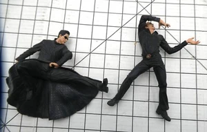 Pair of Action Figures - McFarlane Toys “The Matrix Reloaded” Neo & Agent Smith - Picture 1 of 12