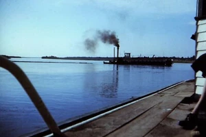 Kodachrome Red Border Slide - Vintage steamer / Ship / Barge / Boat - Picture 1 of 1