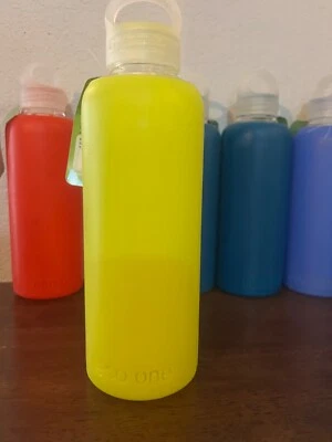 eco one/glass water bottle/silicone protector/18 oz. Bpa free/comfortable handle - Image 1 of 4