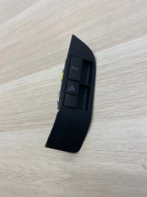 2007 Audi A4 2.0T Cabriolet LEFT FRONT TRUNK LID RELEASE SWITCH W/ TRIM OEM Foto 1 de 2