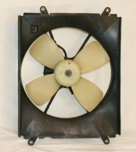 92-96 Toyota Camry RHS A/C Condensor Fan Assembly, With Shroud 8859033011 - Picture 1 of 10