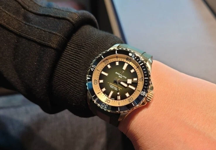Breitling SuperOcean automático 42 Foto 1 de 1