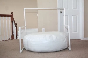 Newborn Photography Posing Stand. FRAME ONLY. Beanbag not included. - Picture 1 of 2