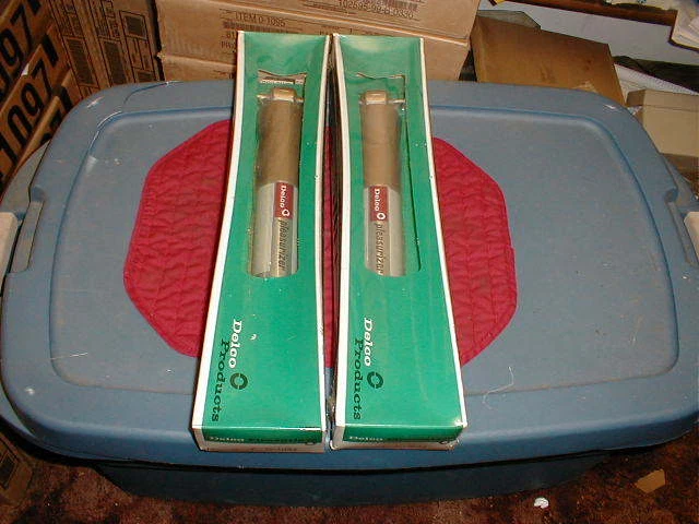 NOS AMORTIGUADORES TRASEROS DELCO BUICK OLDS CADILLAC 1965-76 Foto 1 de 1