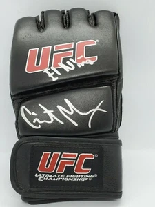Gilbert Melendez Autographed Signed UFC Trainer Glove Strikeforce CFS - Picture 1 of 2