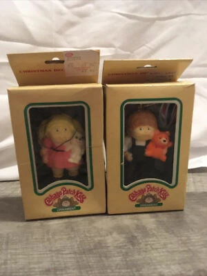 1984 年卷心菜布贴儿童男孩和女孩娃娃带泰迪熊装饰品套装 9151 号 — 第 1/4 张图片