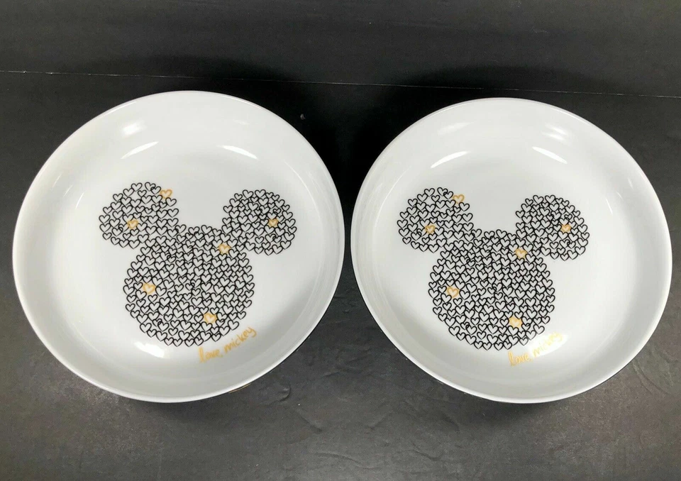 Disney Mickey Mouse XO Hearts Love Ceramic Dinner Bowl Appetizer Pasta Set of 4