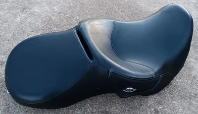 1997-2007 Harley-Davidson Touring Road King Classic Sundowner Seat 51615-99C Foto 1 de 4