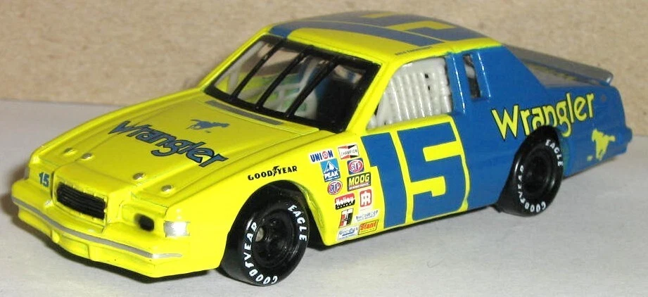 1/64 = RCCA = DALE WONHARDT SR #15 / WRANGLER / FORD THUNDERBIRD coche de carreras 1982 Foto 1 de 3